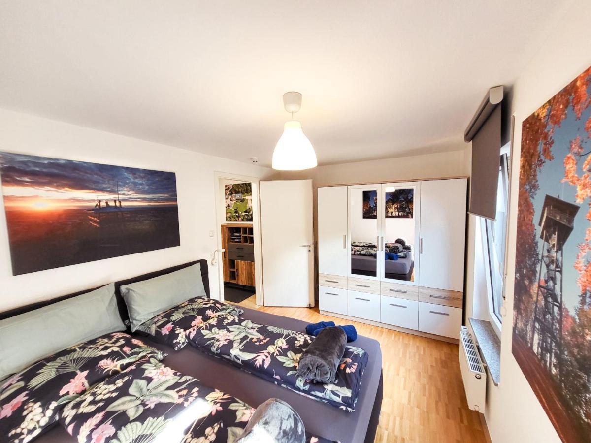 Zentrale Ferienwohnung In Aalen City Mit 4-Sternen Exterior photo