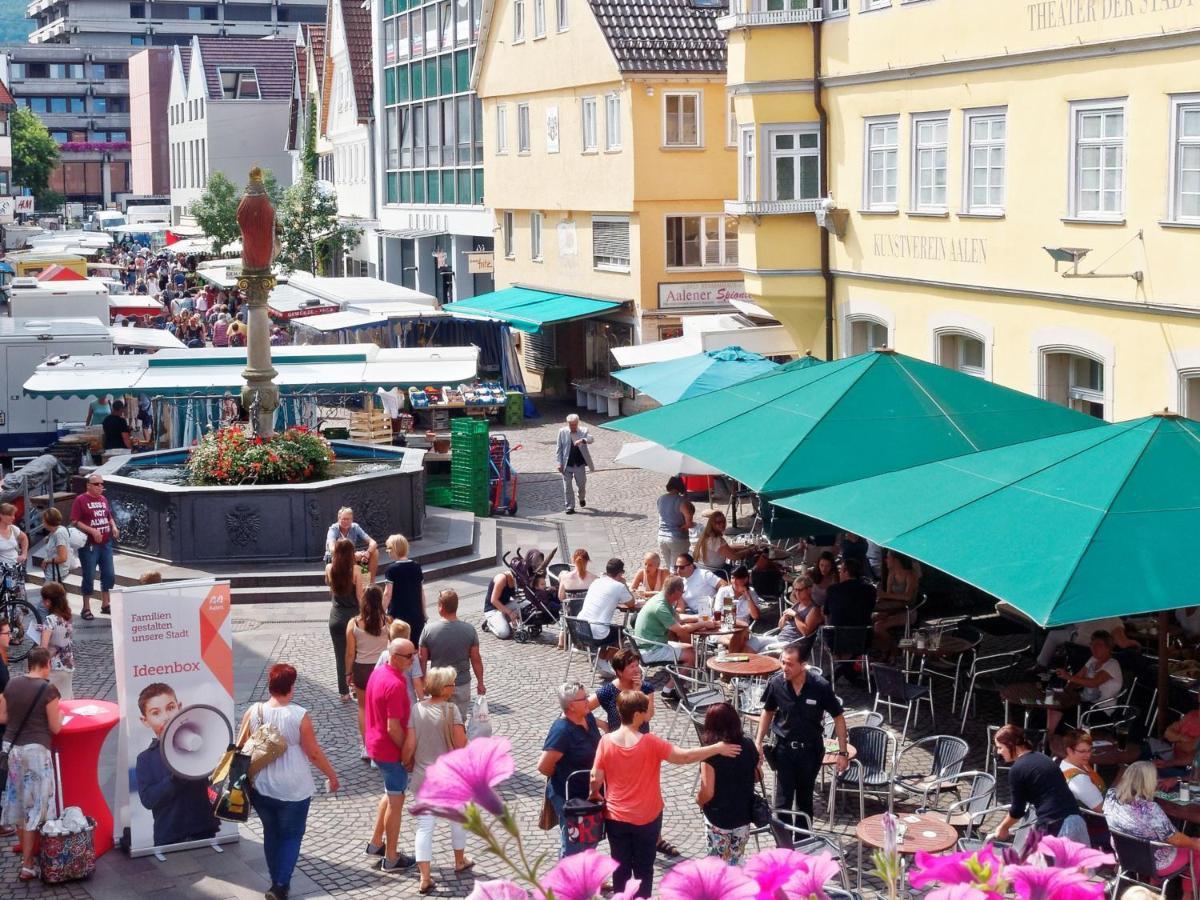 Zentrale Ferienwohnung In Aalen City Mit 4-Sternen Exterior photo