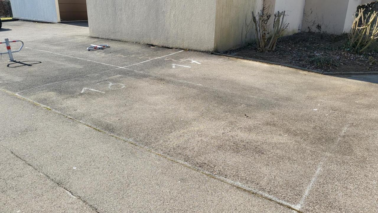 Zentrale Ferienwohnung In Aalen City Mit 4-Sternen Exterior photo